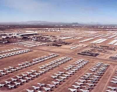 vue aÃ©rienne du site de stockage de Davis-Monthan dans l'Arizona